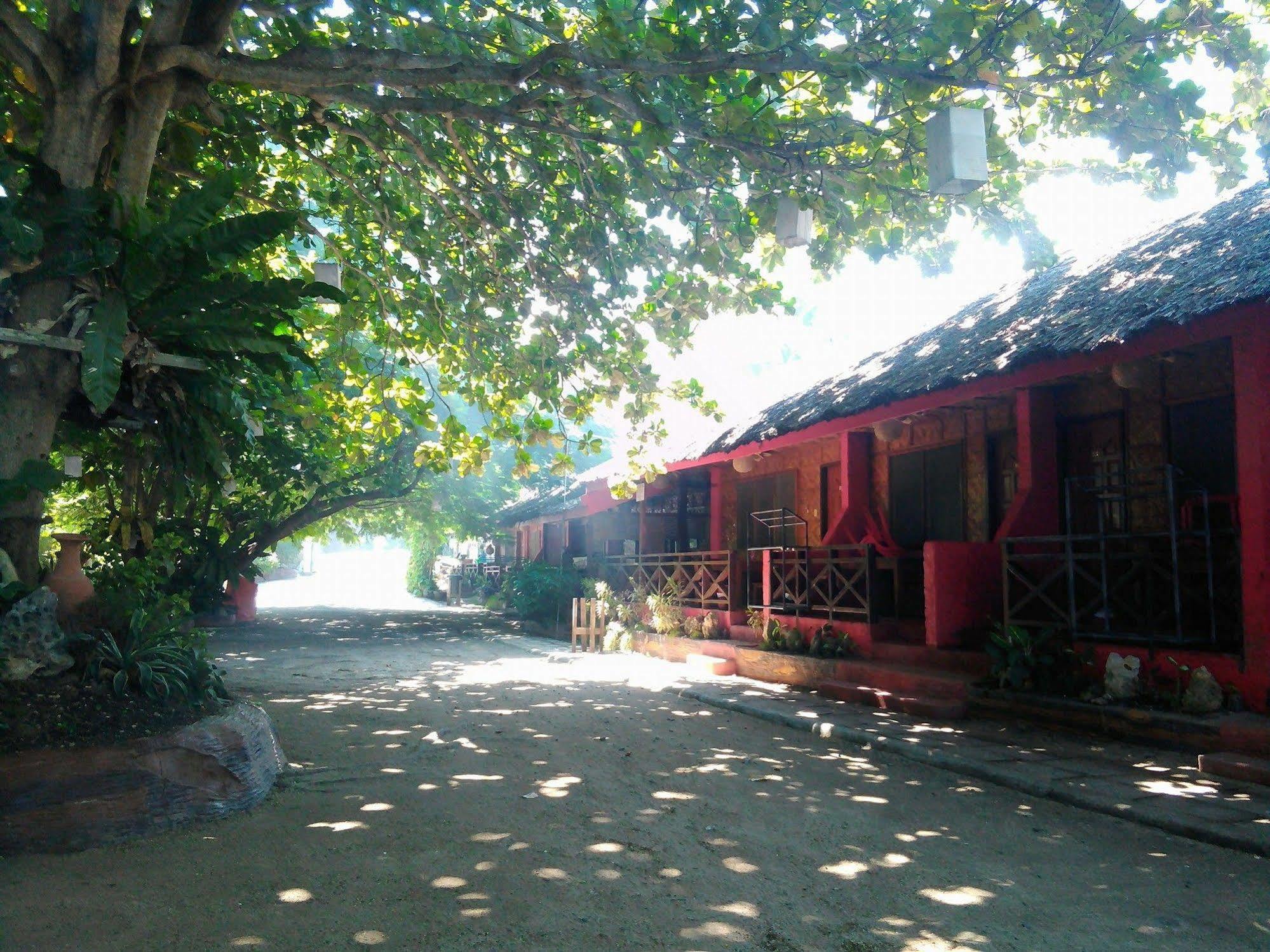 Hk Beach Resort And Restaurant موالبوال المظهر الخارجي الصورة